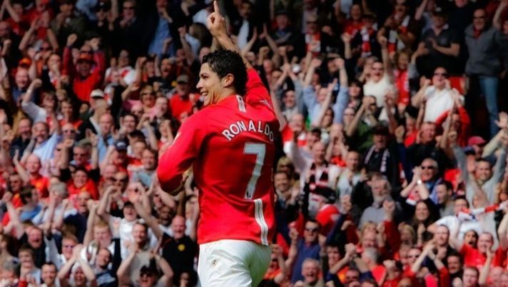 Manchester United, il boom delle maglie di CR7: in 12 ore vendite per 45 milioni di euro 