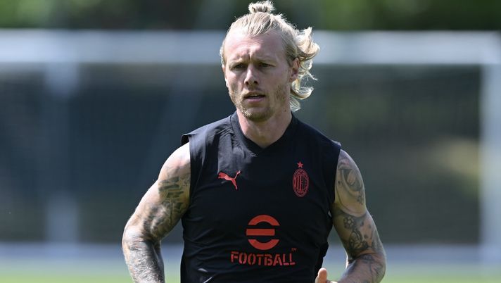 Simon Kjaer AC Milan Milanello