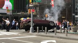 New York, auto sulla folla: un morto e diversi feriti