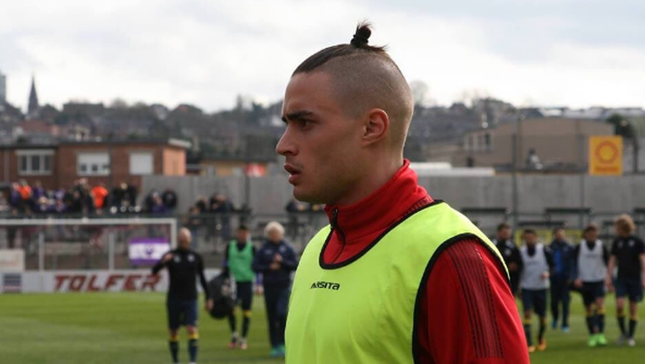 Manuel Arteaga e la sua nuova capigliatura  Manuel Arteaga e la sua nuova capigliatura