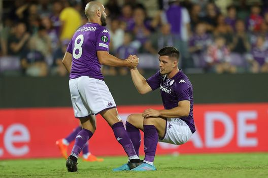 FLORENCE, ITALY - SEPTEMBER 08: Riccardo Saponara of ACF Fiorentina and Luka Jovic of ACF Fiorentina during the UEFA Europa Conference League group A match between ACF Fiorentina and RFS Futbola skola at Stadio Artemio Franchi on September 8, 2022 in Florence, Italy (Photo by Gabriele Maltinti/Getty Images) Il vero attaccante è…Bonaventura: lui sempre presente, ma gli altri?- immagine 2
