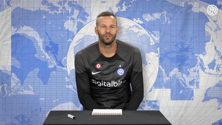 Handanovic: “Ho iniziato come tutti i bambini, giocando per strada. Ammiro Ceferin” - immagine 1