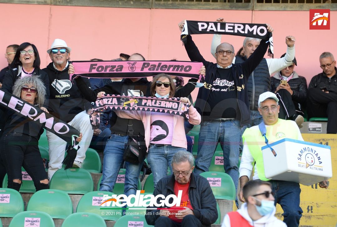 FOTO, i tifosi allo stadio per Palermo – Potenza 2-0 (Gallery) - immagine 45