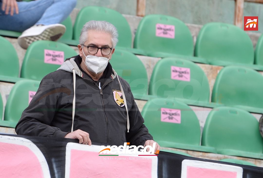 FOTO, i tifosi allo stadio per Palermo – Bari 0-0 (Gallery) - immagine 25