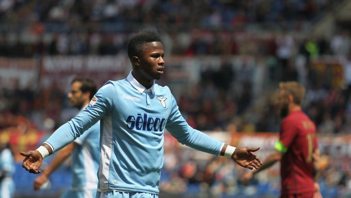 Serie A, Roma-Lazio 1-3: i biancocelesti vincono il derby e consegnano lo scudetto alla Juve  Serie A, Roma-Lazio 1-3: i biancocelesti vincono il derby e consegnano lo scudetto alla Juve