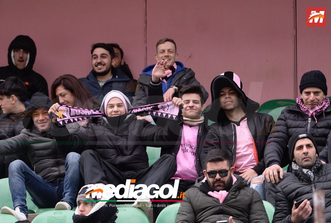 FOTOTIFO Palermo-Reggina 2-1, i tifosi allo Stadio “Renzo Barbera” (Gallery) - immagine 25