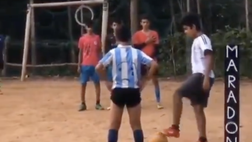 Pazzesco, bambino indiano ripete il gol di Maradona alla Juventus su punizione