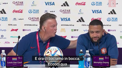 VIDEO Olanda-Argentina, Van Gaal risponde a Di Maria: “Con Depay ci baciamo in bocca”