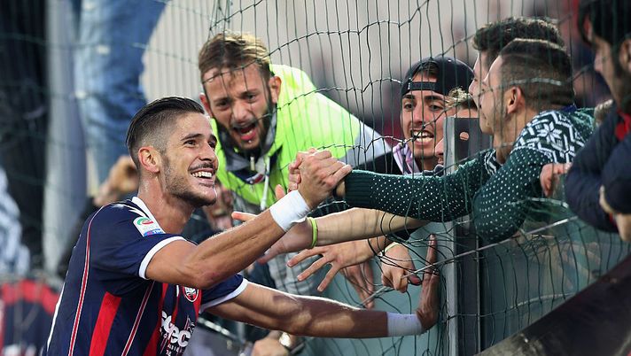 VIDEO Serie A, Crotone-Chievo 2-0: i calabresi scrivono la storia, gli highlights del match 