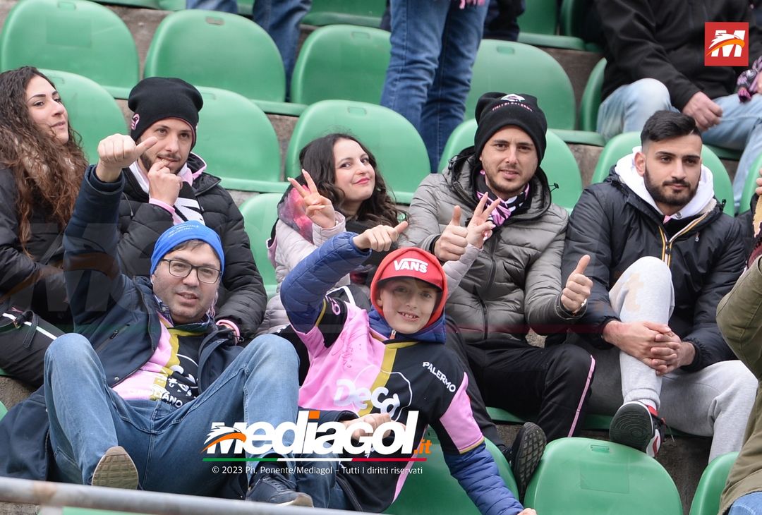 FOTOTIFO Palermo-Reggina 2-1, i tifosi allo Stadio “Renzo Barbera” (Gallery) - immagine 37