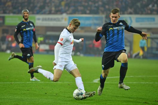 Timo Werner affronta Luca Kilian (Getty images) Timo Werner affronta Luca Kilian (Getty images)