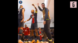 VIDEO PSG, che festa al Parco dei Principi! I giocatori si scatenano negli spogliatoi. E Icardi…