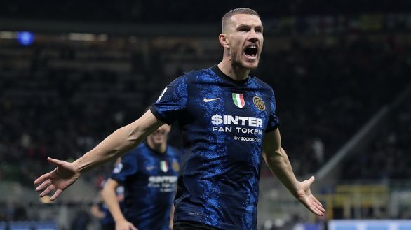 Edin Dzeko Inter-Juventus Serie A 2021-2022