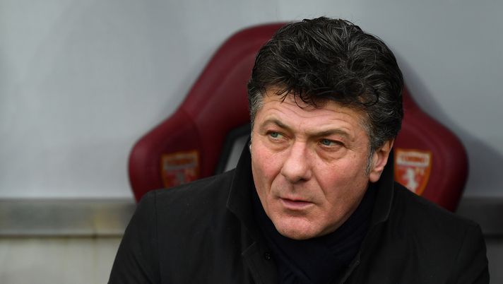 TURIN, ITALY - MARCH 18:  Torino FC head coach Walter Mazzari looks on during the serie A match between Torino FC and ACF Fiorentina at Stadio Olimpico di Torino on March 18, 2018 in Turin, Italy.  (Photo by Valerio Pennicino/Getty Images) 