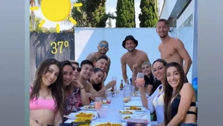Vazquez, Ocampos, De Jong e Banega violano la quarantena