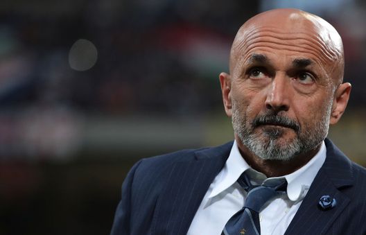 MILAN, ITALY - MAY 26: FC Internazionale coach Luciano Spalletti looks on prior to the Serie A match between FC Internazionale and Empoli FC at Stadio Giuseppe Meazza on May 26, 2019 in Milan, Italy. (Photo by Emilio Andreoli/Getty Images) MILAN, ITALY - MAY 26: FC Internazionale coach Luciano Spalletti looks on prior to the Serie A match between FC Internazionale and Empoli FC at Stadio Giuseppe Meazza on May 26, 2019 in Milan, Italy. (Photo by Emilio Andreoli/Getty Images)