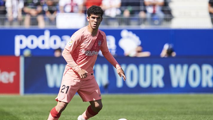HUESCA, SPAIN - APRIL 13: Carlos Alena of FC Barcelona in action during the La Liga match between SD Huesca and FC Barcelona at Estadio El Alcoraz on April 13, 2019 in Huesca, Spain. (Photo by Juan Manuel Serrano Arce/Getty Images) 