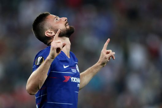 Olivier Giroud esulta dopo un gol messo a segno con il Chelsea Olivier Giroud esulta dopo un gol messo a segno con il Chelsea