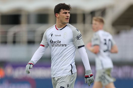 FLORENCE, ITALY - JANUARY 03: Riccardo Orsolini of Bologna FC in action during the Serie A match between ACF Fiorentina and Bologna FC at Stadio Artemio Franchi on January 3, 2021 in Florence, Italy. (Photo by Gabriele Maltinti/Getty Images) FLORENCE, ITALY - JANUARY 03: Riccardo Orsolini of Bologna FC in action during the Serie A match between ACF Fiorentina and Bologna FC at Stadio Artemio Franchi on January 3, 2021 in Florence, Italy. (Photo by Gabriele Maltinti/Getty Images)