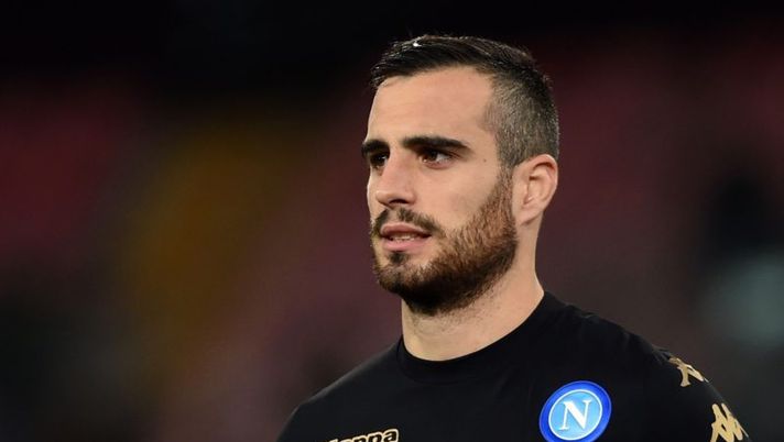 NAPLES, ITALY - JANUARY 10: Nikola Maksimovic of SSC Napoli in action during the TIM Cup match between SSC Napoli and AC Spezia at Stadio San Paolo on January 10, 2017 in Naples, Italy. (Photo by Francesco Pecoraro/Getty Images) Genoa scatenato! Maksimovic già preso, Lammers via libera, per Caicedo e Fares… - immagine 1