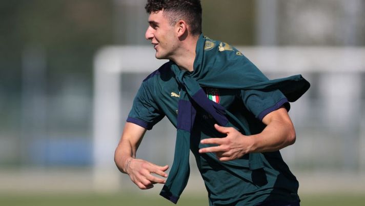 NOVARA, ITALY - OCTOBER 11: Roberto Piccoli during the Italy U21 training session at Novarello Training Center on October 11, 2021 in Novara, Italy. (Photo by Jonathan Moscrop/Getty Images) Verona, Sky: “Piccoli a un passo: la formula. Si lavora al ritorno di Lovato, è corsa a tre” - immagine 1