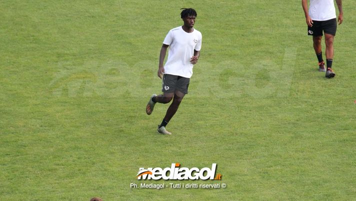 Palermo-Vibonese, esordio assoluto per Marong: il difensore rosanero stupisce e si ricandida 