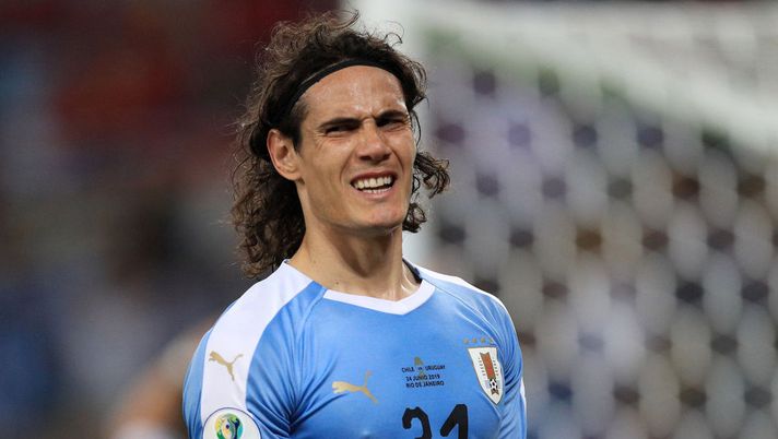 RIO DE JANEIRO, BRAZIL - JUNE 24: Edinson Cavani of Uruguay reacts during the Copa America Brazil 2019 group C match between Chile and Uruguay at Maracana Stadium on June 24, 2019 in Rio de Janeiro, Brazil. (Photo by Buda Mendes/Getty Images) RIO DE JANEIRO, BRAZIL - JUNE 24: Edinson Cavani of Uruguay reacts during the Copa America Brazil 2019 group C match between Chile and Uruguay at Maracana Stadium on June 24, 2019 in Rio de Janeiro, Brazil. (Photo by Buda Mendes/Getty Images)
