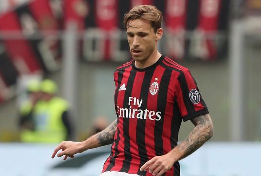  Lucas Biglia, centrocampista argentino, qui con la maglia del Milan nella stagione 2017-2018 (credits: GETTY Images) 