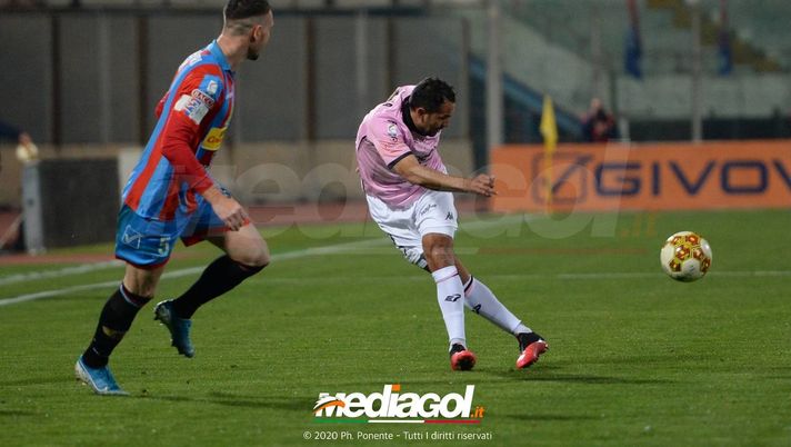 Catania-Palermo, dal gol di Santana al -5 dal Bari: la ring composition di Filippi  Catania-Palermo