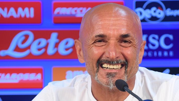 NAPLES, ITALY - SEPTEMBER 10: SSC Napoli manager Luciano Spalletti speaks at a press conference on September 10, 2021 in Naples, Italy. (Photo by SSC NAPOLI/SSC NAPOLI via Getty Images) 