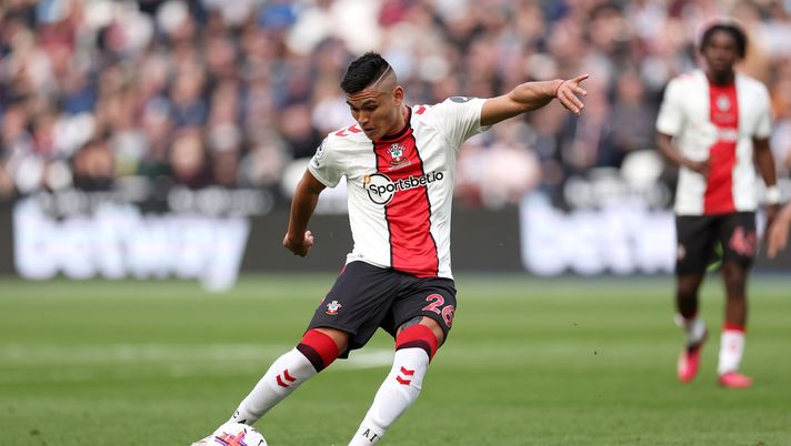 Calciomercato Milan, il centrocampista Alcaraz obiettivo di Maldini