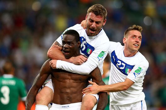 Giaccherini Balotelli (getty images) Giaccherini Balotelli