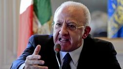De Luca: “Salvini farebbe malissimo a incontrare gli ultras del Milan. Bisogna liberarsi dei delinquenti!”