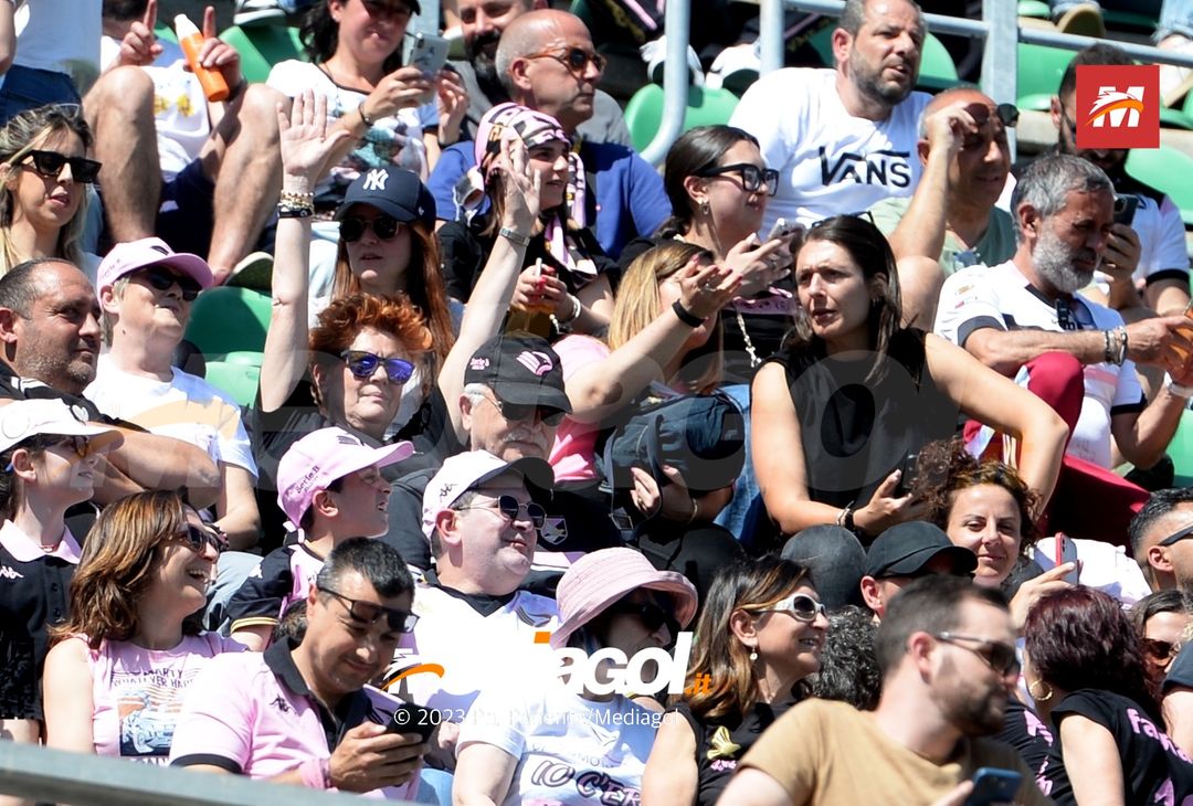 FOTOTIFO Palermo-Spal 2-1, gli scatti ai tifosi al “Renzo Barbera” (GALLERY) - immagine 41