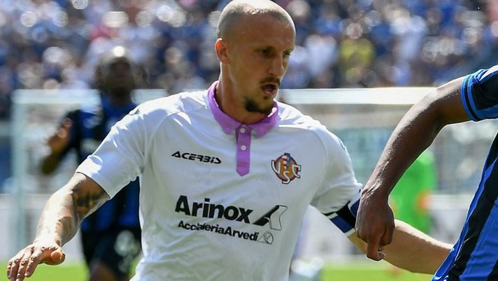 Cremonese, Chiriches e Hendry out per infortunio: la nota ufficiale con la diagnosi Cremonese, Chiriches e Hendry out per infortunio: la nota ufficiale con la diagnosi - immagine 1