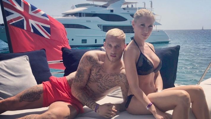 Arnautovic svela il suo segreto: “Dopo l’Inter mi chiamavano ‘il nuovo Balotelli’. Così ho deciso di…” Arnautovic svela il suo segreto: “Dopo l’Inter mi chiamavano ‘il nuovo Balotelli’. Così ho deciso di…”