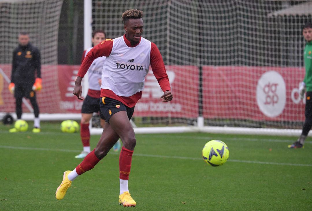 Roma, l’ultimo allenamento prima della partenza per il Portogallo – FOTO GALLERY - immagine 15