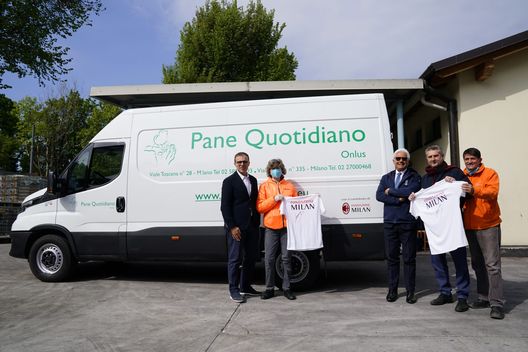 MILAN, ITALY - APRIL 28: Daniele Massaro at Pane Quotidiano onlus on April 28, 2022 in Milan, Italy. (Photo by Pier Marco Tacca/AC Milan via Getty Images)