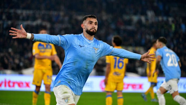 ROME, ITALY - DECEMBER 29: Valentin Castellanos of SS Lazio celebrates a first goal during the Serie A TIM match between SS Lazio and Frosinone Calcio at Stadio Olimpico on December 29, 2023 in Rome, Italy. (Photo by Marco Rosi - SS Lazio/Getty Images) Preview 19a giornata: partita per partita, chi schierare e chi no al fantacalcio - immagine 1