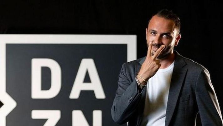 Pazzini: “Correa può arrivare in doppia cifra, lui e Lautaro si completano. Ora l’Inter…” Pazzini: “Correa può arrivare in doppia cifra, lui e Lautaro si completano. Ora l’Inter…”