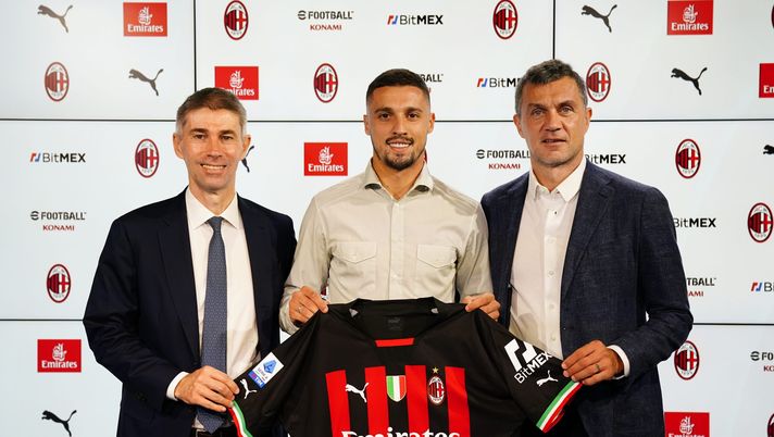 Frederic Massara, Rade Krunic e Paolo Maldini (getty images)