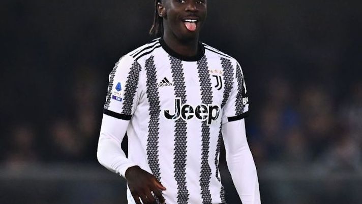VERONA, ITALY - NOVEMBER 10: Moise Kean of Juventus reacts during the Serie A match between Hellas Verona and Juventus at Stadio Marcantonio Bentegodi on November 10, 2022 in Verona, Italy. (Photo by Alessandro Sabattini/Getty Images) Multa in arrivo per Kean dopo l’espulsione, Gazzetta svela: “La possibile cifra della sanzione” - immagine 1