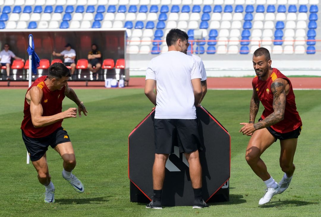 Roma in campo in Portogallo per l’allenamento mattutino – FOTO GALLERY - immagine 6