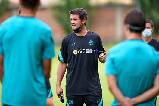 FCIN1908 / Chivu, lavoro certificato dai numeri. Inter, nessun dubbio sulla conferma- immagine 3