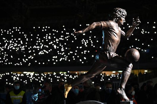 statua Maradona statua Maradona