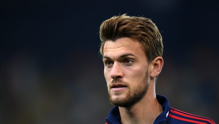 UDINE, ITALY - APRIL 21: Daniele Rugani of Cagliari Calcio looks on as he warms up prior to the Serie A match between Udinese Calcio and Cagliari Calcio at Dacia Arena on April 21, 2021 in Udine, Italy. Sporting stadiums around Italy remain under strict restrictions due to the Coronavirus Pandemic as Government social distancing laws prohibit fans inside venues resulting in games being played behind closed doors. (Photo by Alessandro Sabattini/Getty Images) UDINE, ITALY - APRIL 21: Daniele Rugani of Cagliari Calcio looks on as he warms up prior to the Serie A match between Udinese Calcio and Cagliari Calcio at Dacia Arena on April 21, 2021 in Udine, Italy. Sporting stadiums around Italy remain under strict restrictions due to the Coronavirus Pandemic as Government social distancing laws prohibit fans inside venues resulting in games being played behind closed doors. (Photo by Alessandro Sabattini/Getty Images)