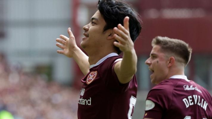 Derby di Edimburgo con rissa finale fra le due panchine: Hearts in dieci ma in Europa… - immagine 1