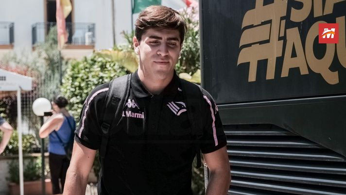 Palermo-Genoa, Buttaro: “Dobbiamo continuare a lavorare. Sul compleanno dico questo” Palermo-Genoa, Buttaro: “Dobbiamo continuare a lavorare. Sul compleanno dico questo” - immagine 1