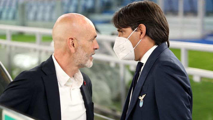 ROME, ITALY - APRIL 26: Stefano Pioli, Manager of A.C. Milan interacting with Simone Inzaghi, Head Coach of SS Lazio during the Serie A match between SS Lazio and AC Milan at Stadio Olimpico on April 26, 2021 in Rome, Italy. Sporting stadiums around Italy remain under strict restrictions due to the Coronavirus Pandemic as Government social distancing laws prohibit fans inside venues resulting in games being played behind closed doors. (Photo by Paolo Bruno/Getty Images) Milan, Marocchino: “Pioli, Spalletti e Inzaghi gli allenatori top in Serie A” - immagine 1