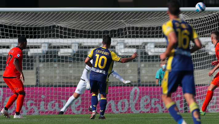 Due assist e due gol con l’Hellas, è gran Caprari: “Avanti così” - immagine 1